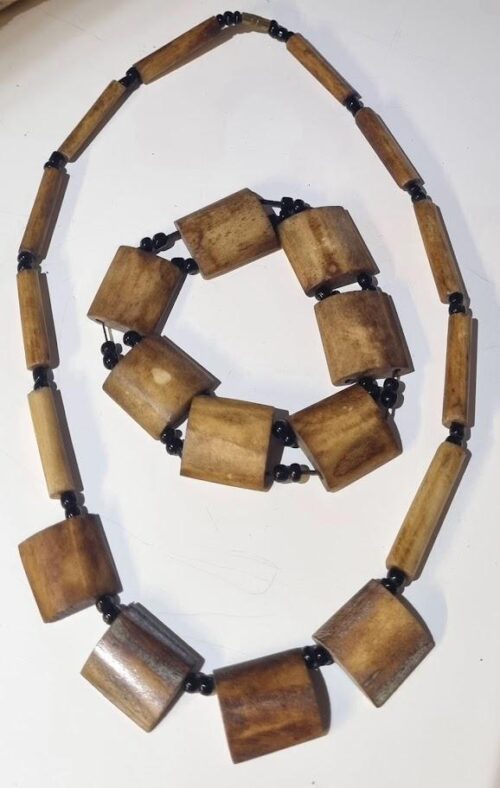 Conjunto collar y pulsera de hueso 1 - Etiopía