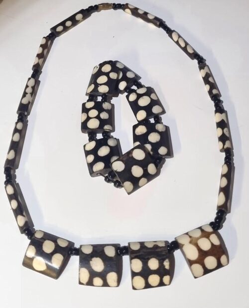 Conjunto collar y pulsera de hueso 3 - Etiopía